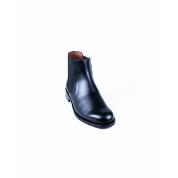 BLACK CHELSEA BOOTS MODEL 804 2