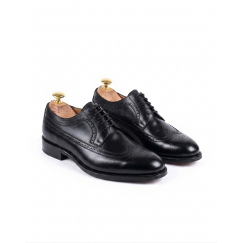 BLACK SHOES MODEL 730