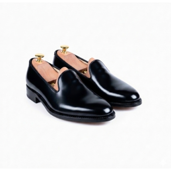 BLACK SHOES MODEL 777
