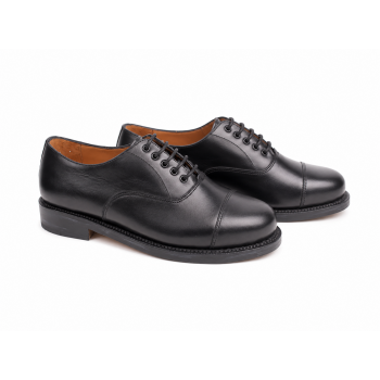 BLACK SHOES MODEL 748