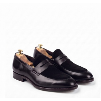 BLACK SHOES MODEL 746