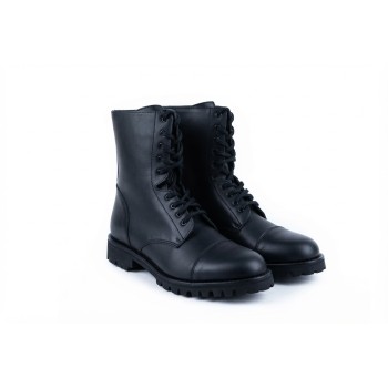 MODEL 99 BLACK ANKLE BOOTS